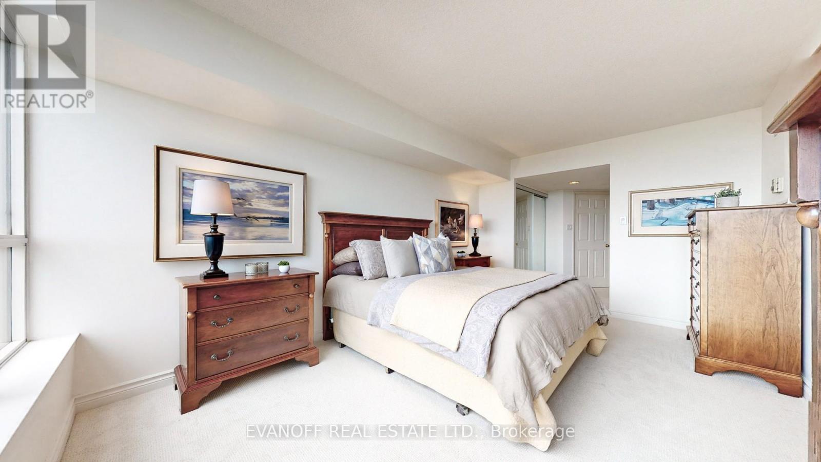 Photo 17 of 1226 10 Guildwood Parkway, Toronto ON