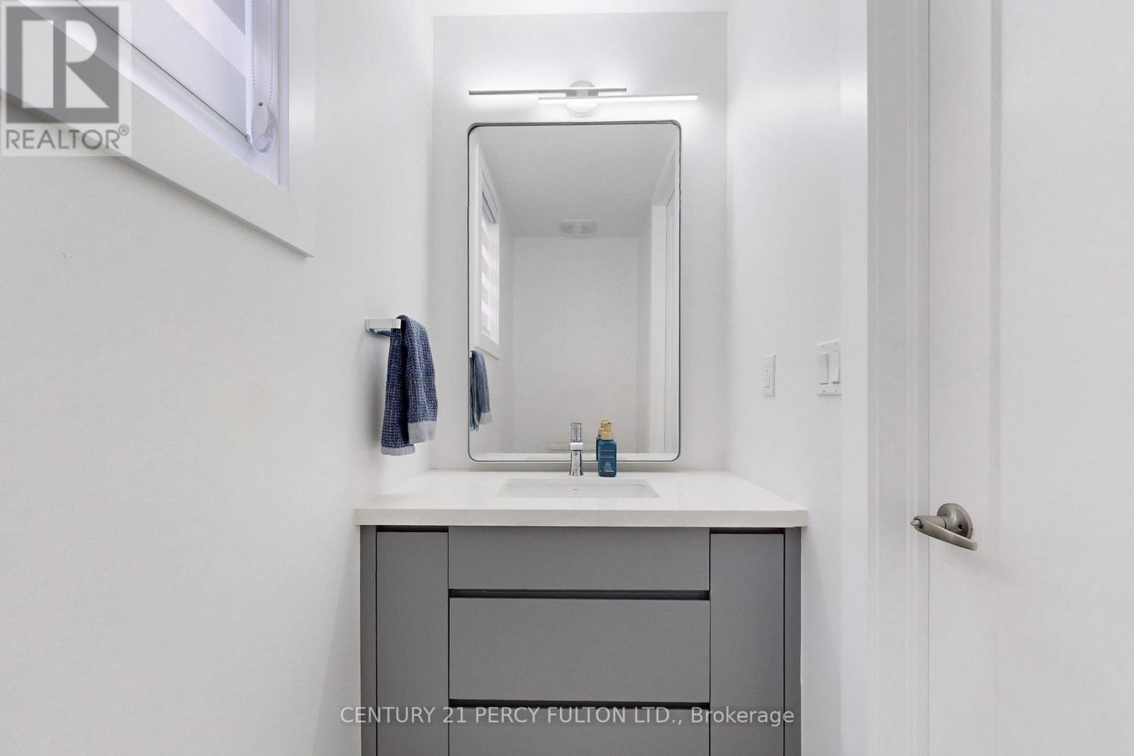 Photo 45 of 23 Sam Battaglia Crescent, Georgina ON