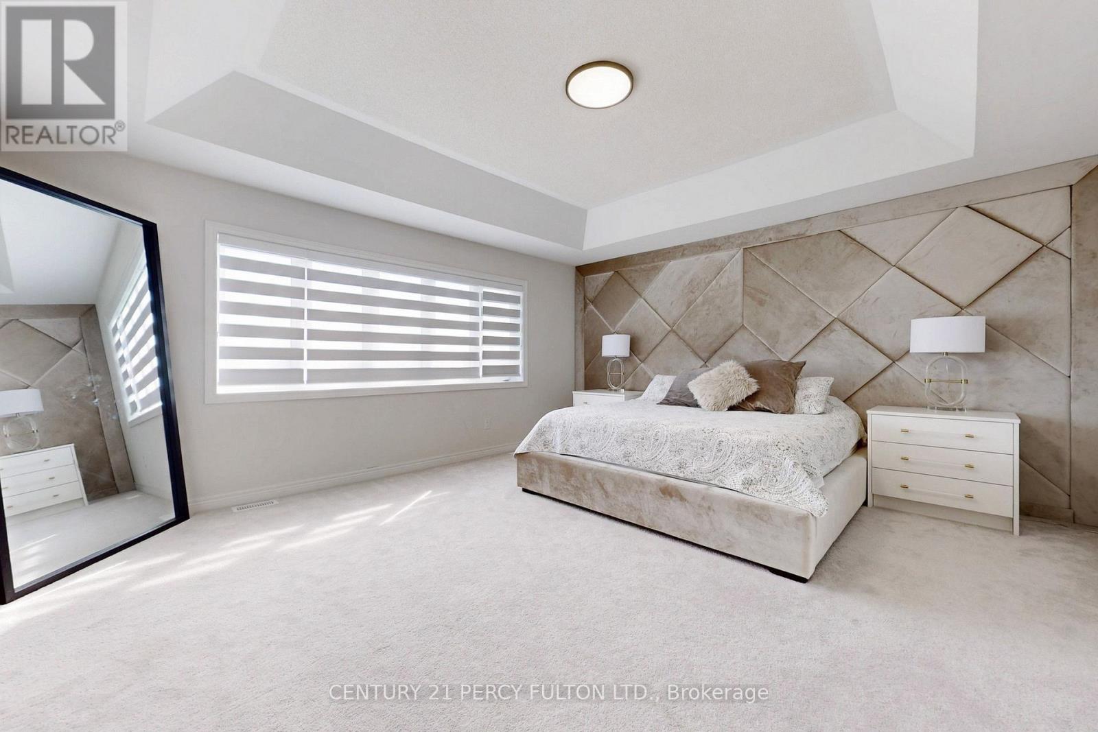 Photo 16 of 23 Sam Battaglia Crescent, Georgina ON