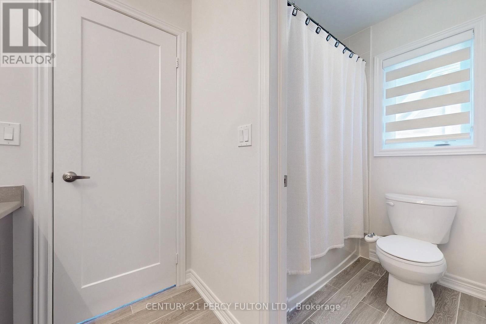 Photo 33 of 23 Sam Battaglia Crescent, Georgina ON