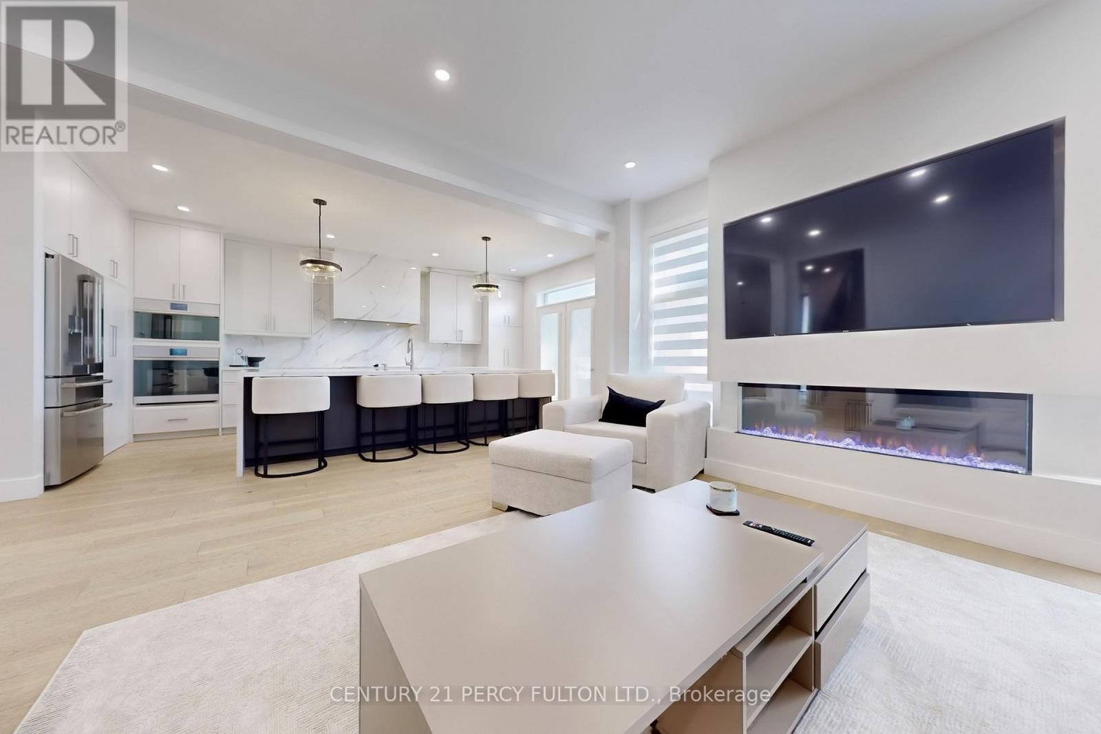 Photo 34 of 23 Sam Battaglia Crescent, Georgina ON