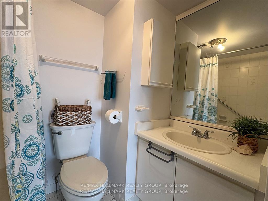 Photo 25 of 605 2019 Carling Avenue, Ottawa ON