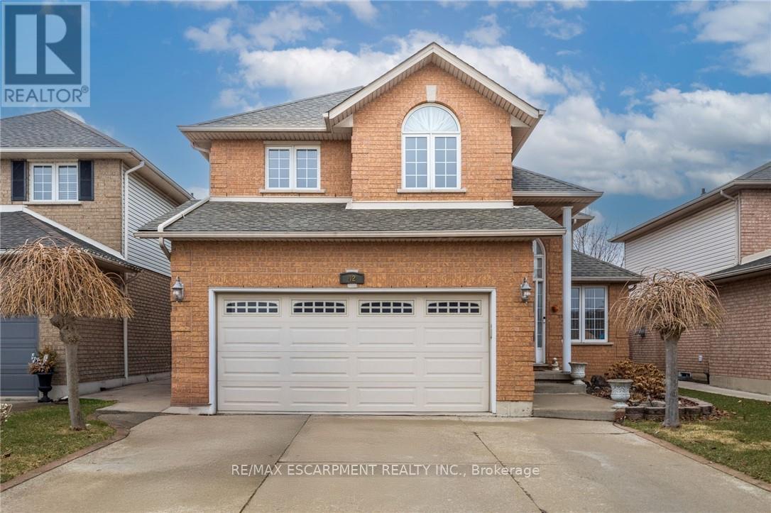 Photo 1 of 42 Hillgarden Drive, Hamilton ON