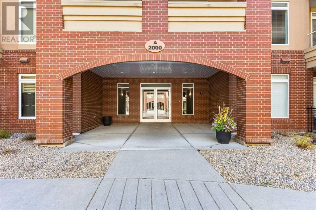 Single Family House for Sale in   Hemlock Crescent SW Spruce Cliff Calgary 