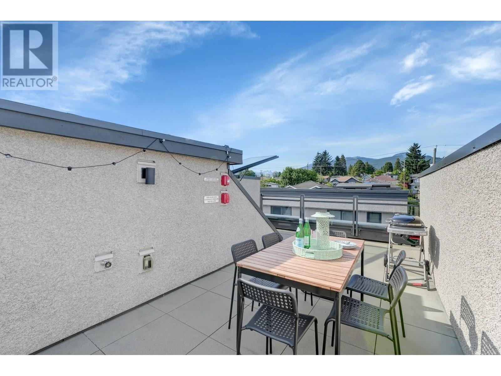 Photo 34 of 6 632 E 3rd Street, North Vancouver BC