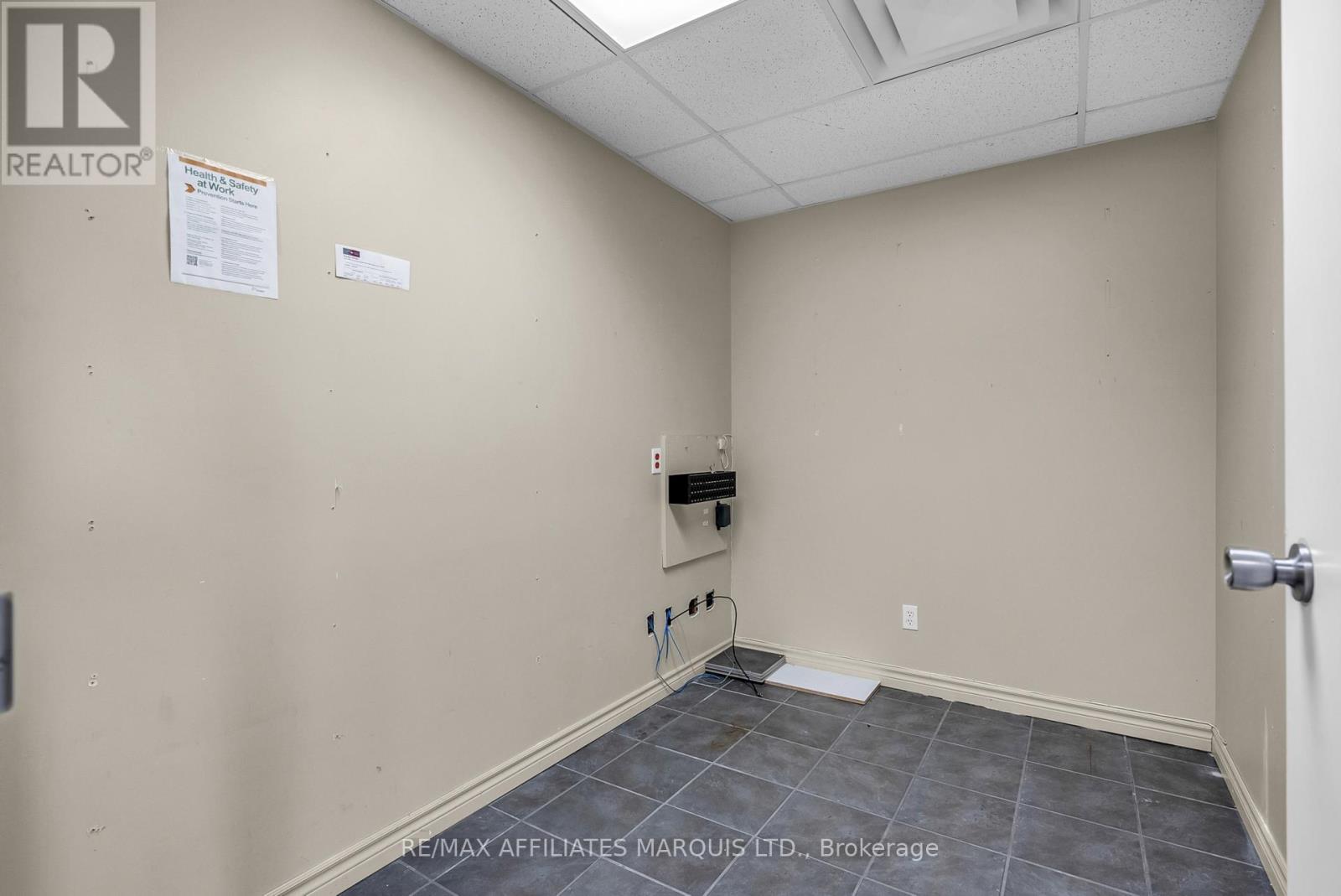 Photo 16 of 89 Tollgate Road, Cornwall ON