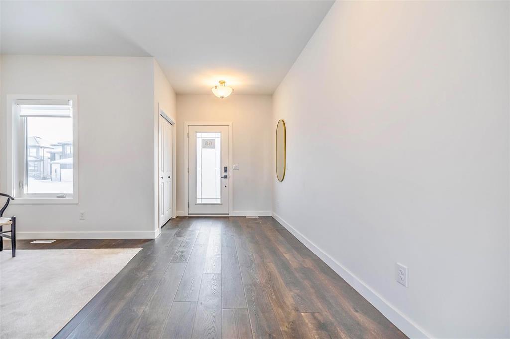 Photo 19 of 68 Cassowary Lane, Winnipeg MB
