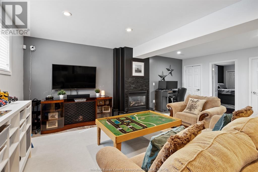 Photo 18 of 12034 Ducharme, Essex ON