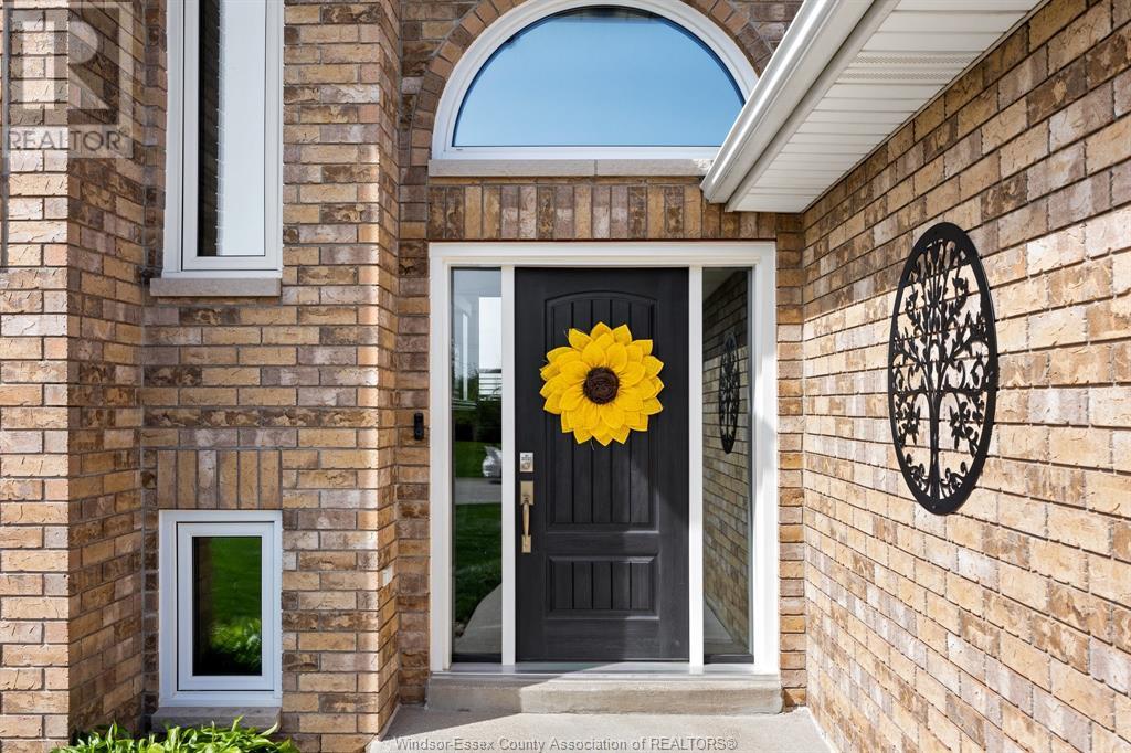 Photo 3 of 12034 Ducharme, Essex ON