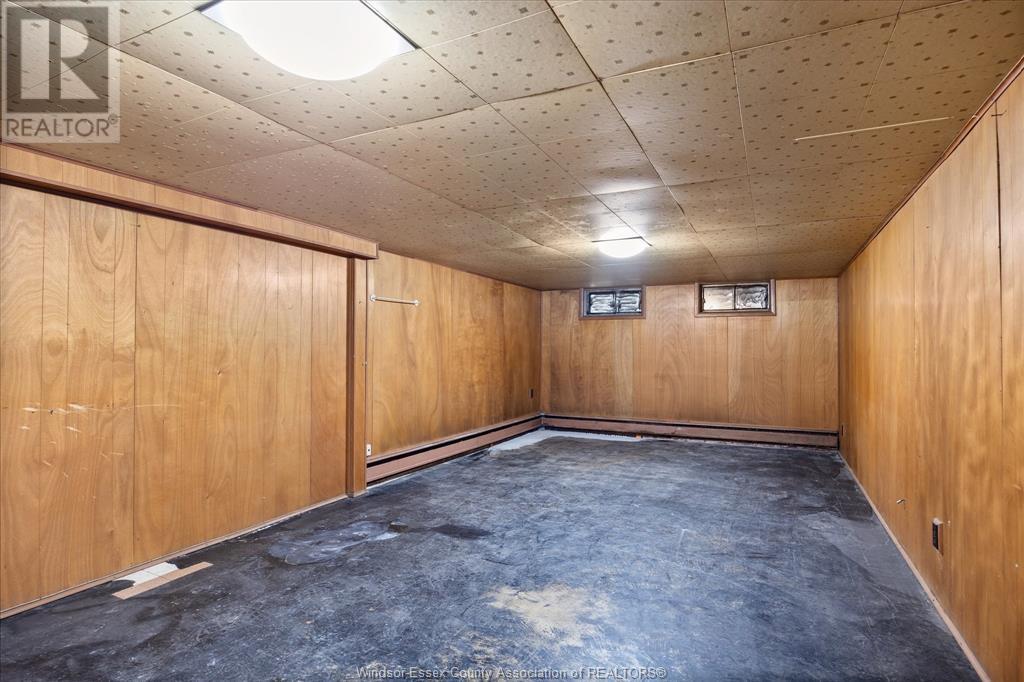 Photo 15 of 3985 Dougall Ave, Windsor ON