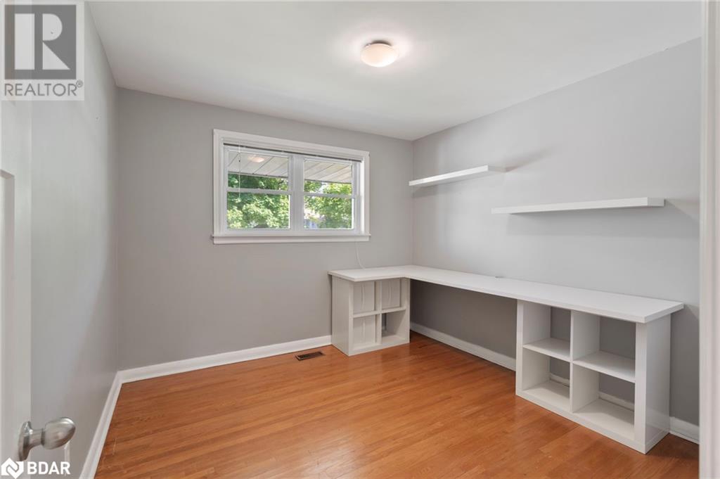 Photo 11 of 205 Wellington Street E, Barrie ON