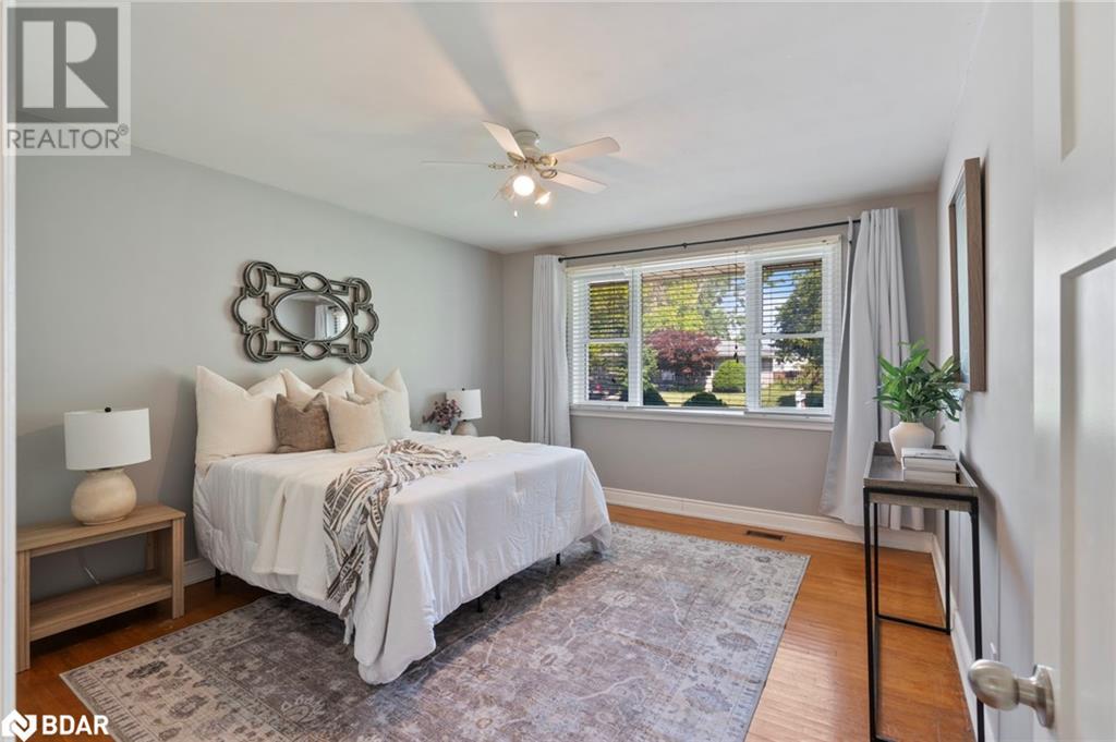 Photo 13 of 205 Wellington Street E, Barrie ON