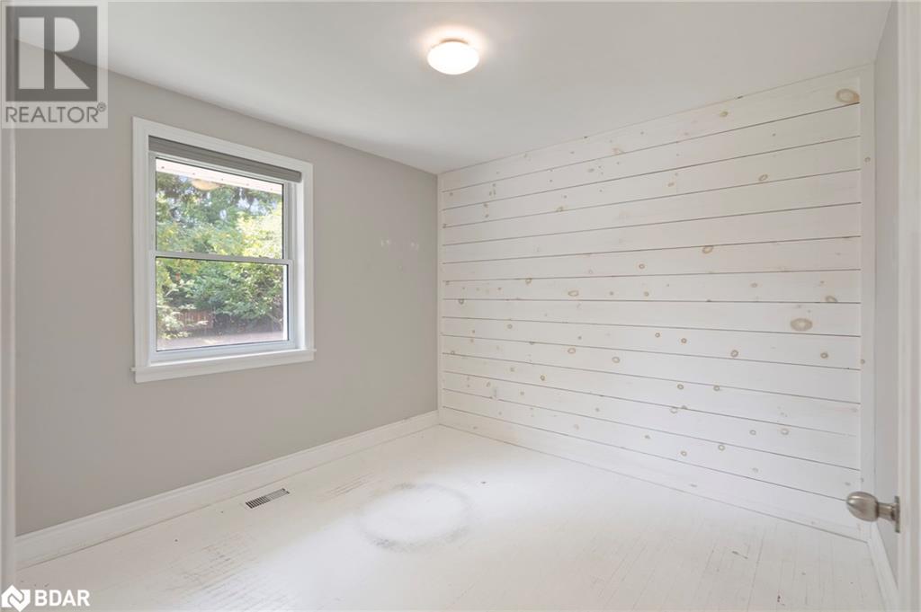 Photo 15 of 205 Wellington Street E, Barrie ON