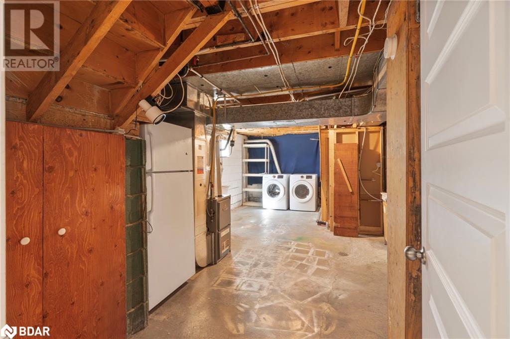 Photo 24 of 205 Wellington Street E, Barrie ON