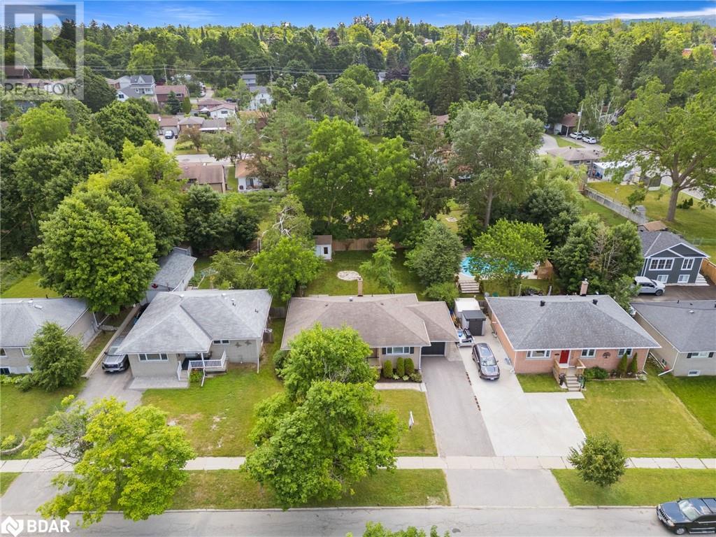 Photo 30 of 205 Wellington Street E, Barrie ON