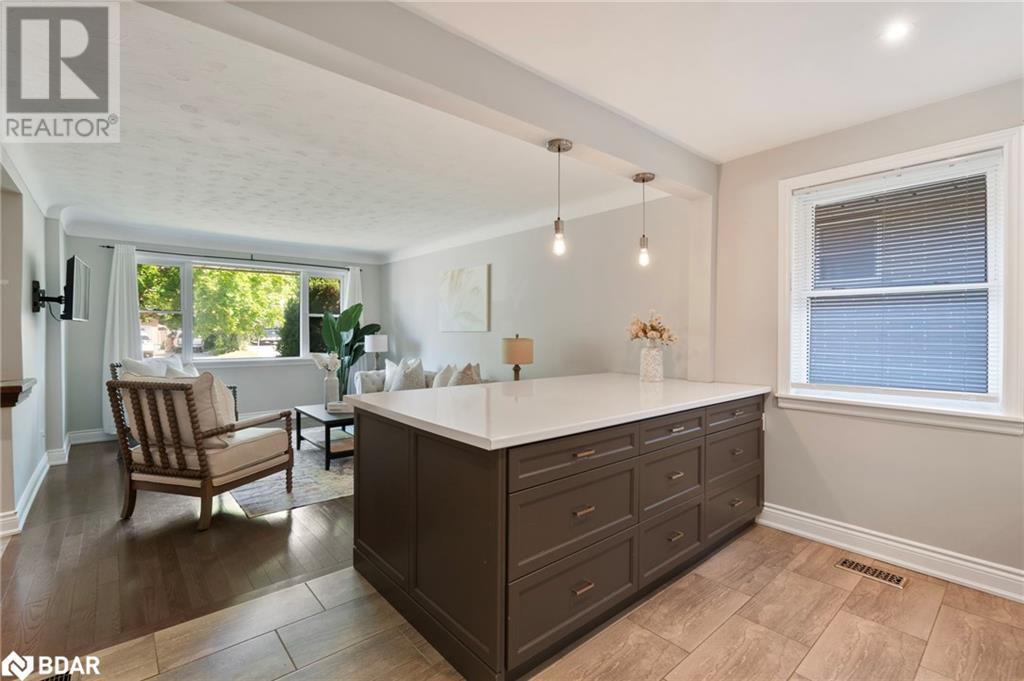 Photo 9 of 205 Wellington Street E, Barrie ON