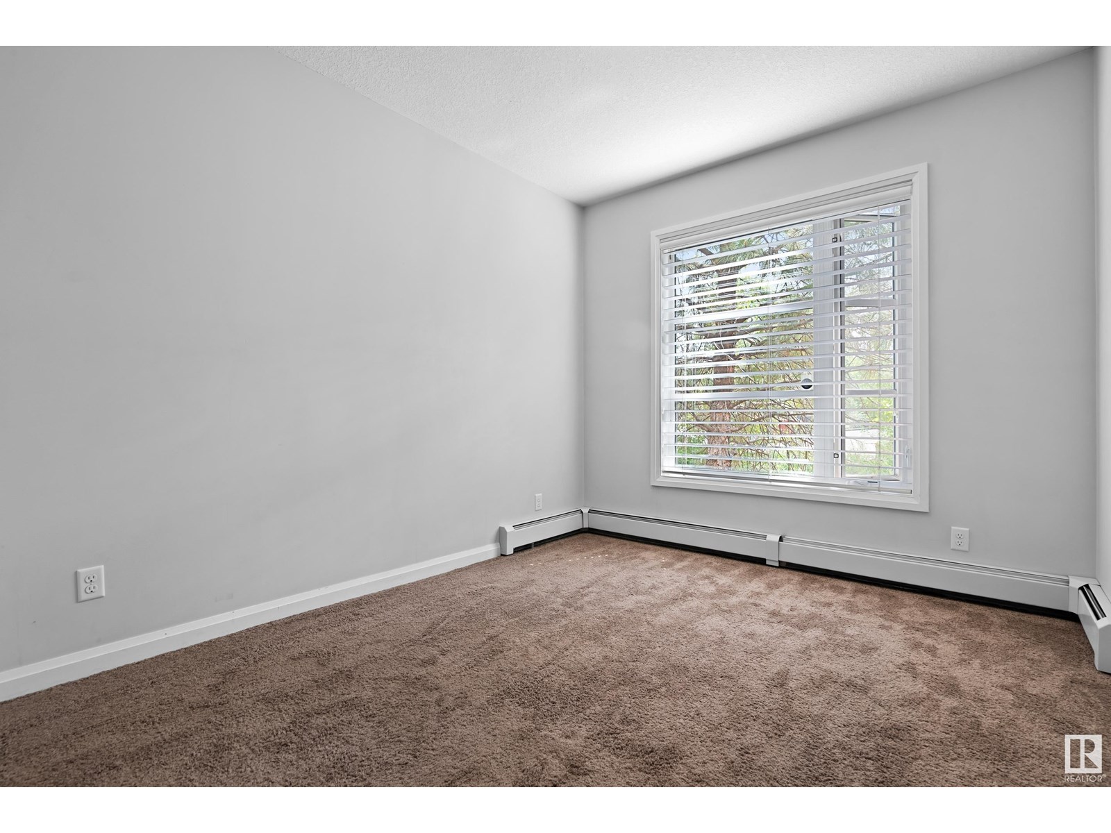 Photo 10 of 115 2588 Anderson Wy Sw, Edmonton AB