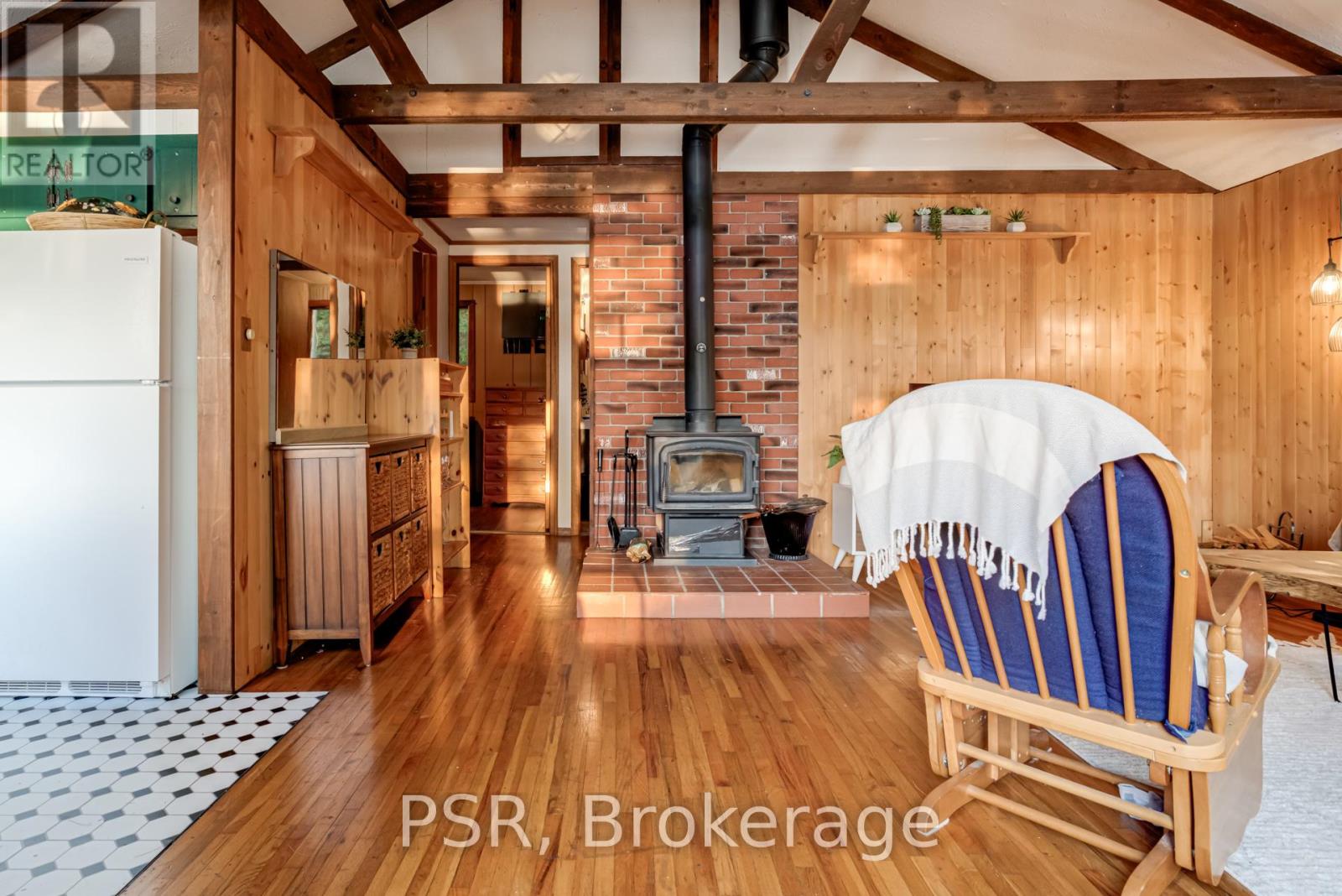 Photo 3 of 1027 North Pine Drive, Lake Of Bays ON