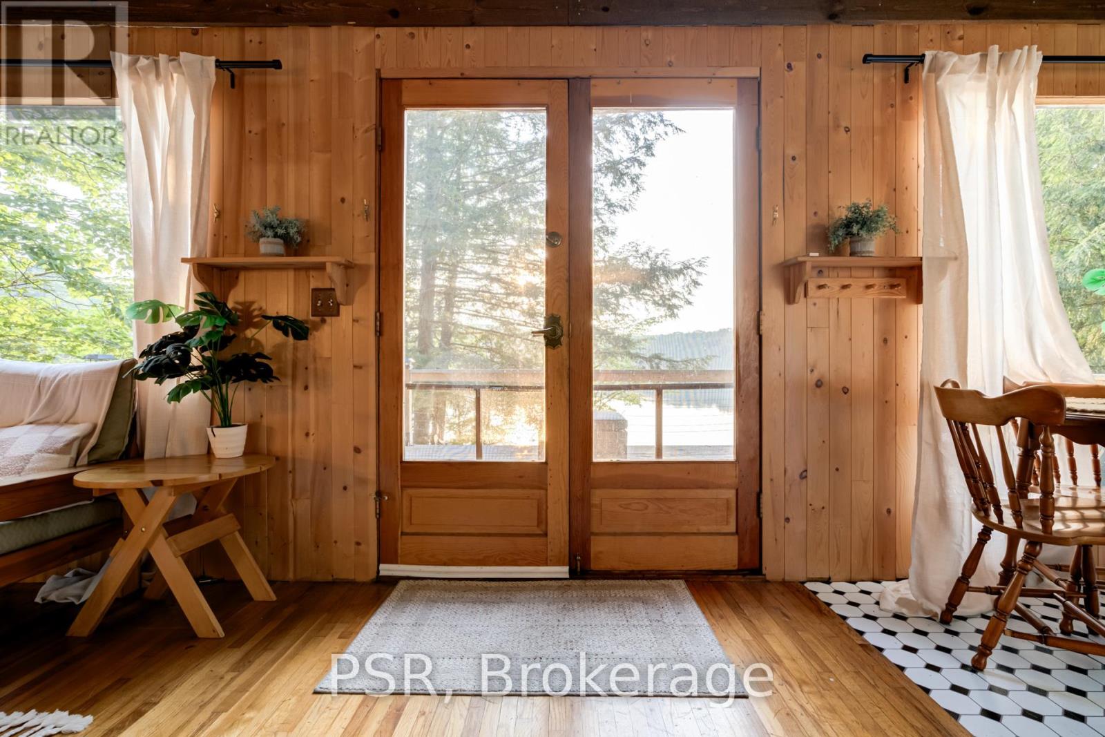 Photo 8 of 1027 North Pine Drive, Lake Of Bays ON