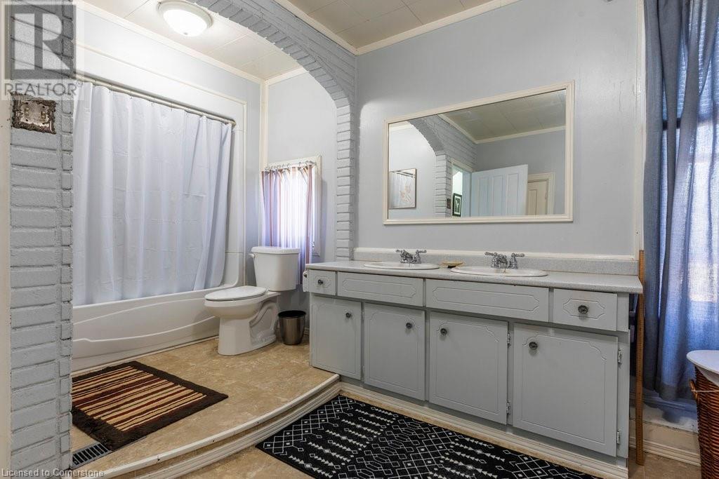 Photo 27 of 67 Beechwood Avenue, Hamilton ON