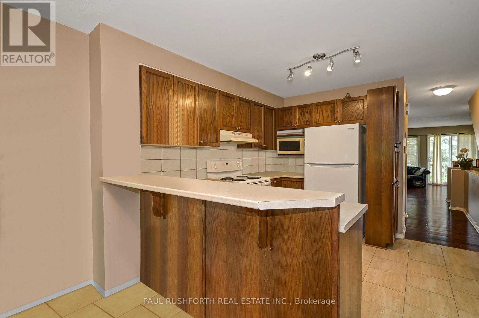 Photo 5 of 2232 Bois Vert Place, Ottawa ON