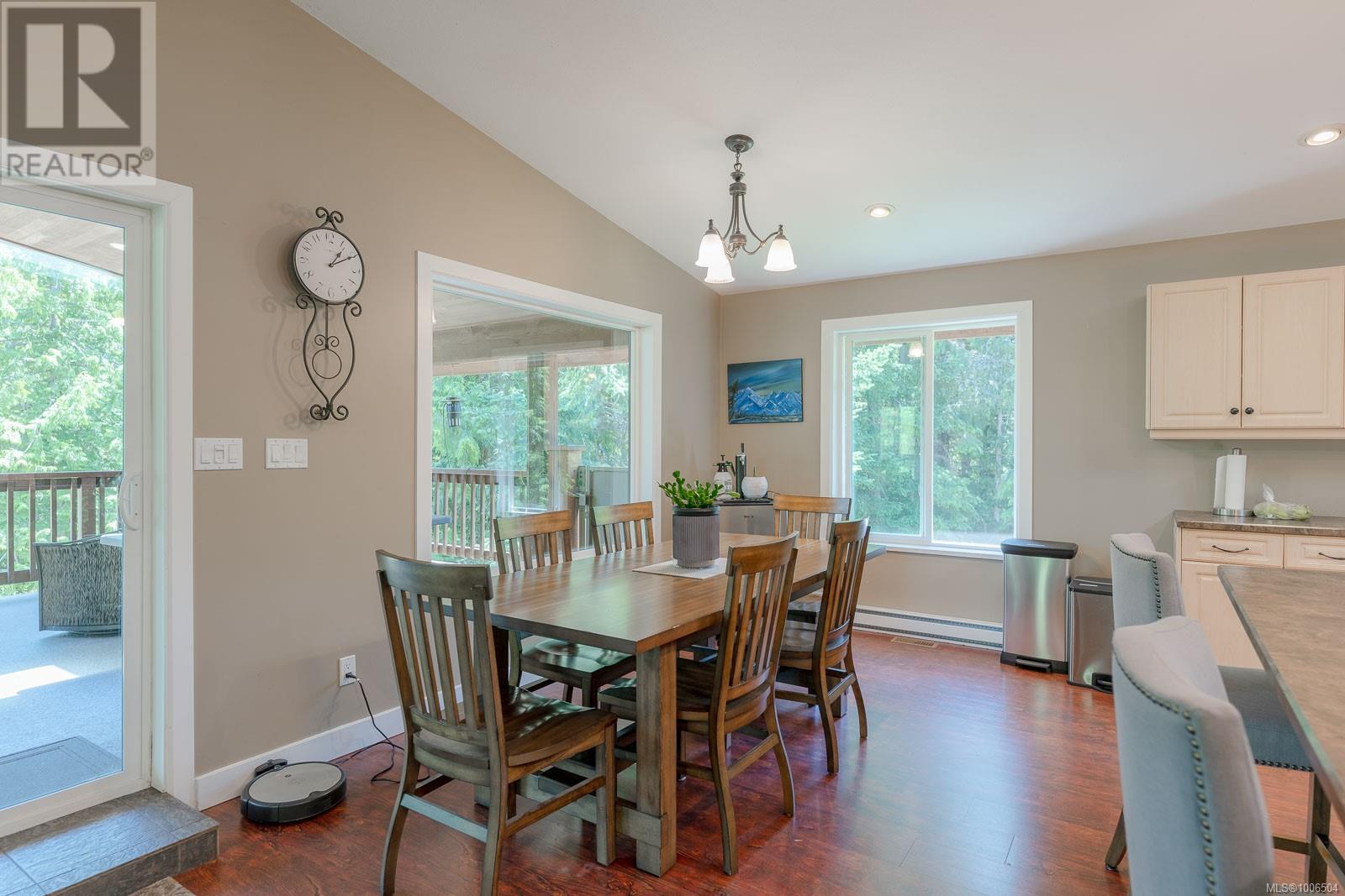 Photo 12 of 1890 Pierce Way, Qualicum Beach BC