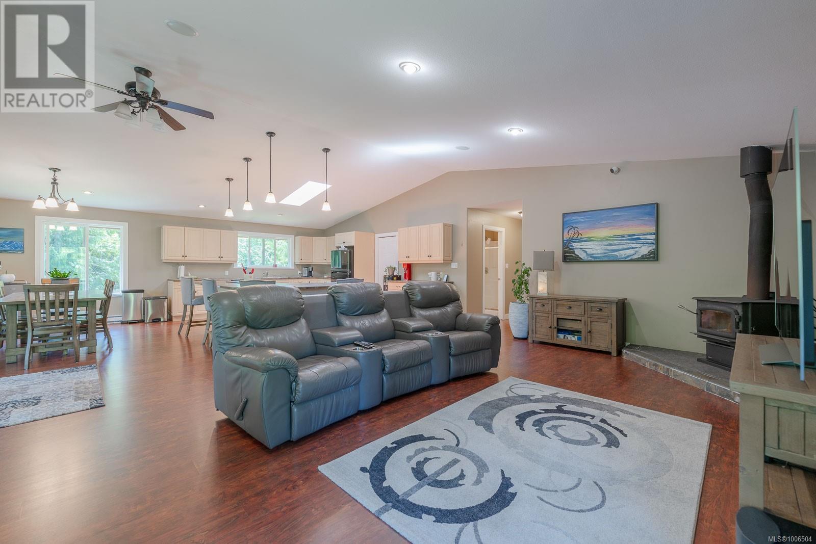 Photo 15 of 1890 Pierce Way, Qualicum Beach BC