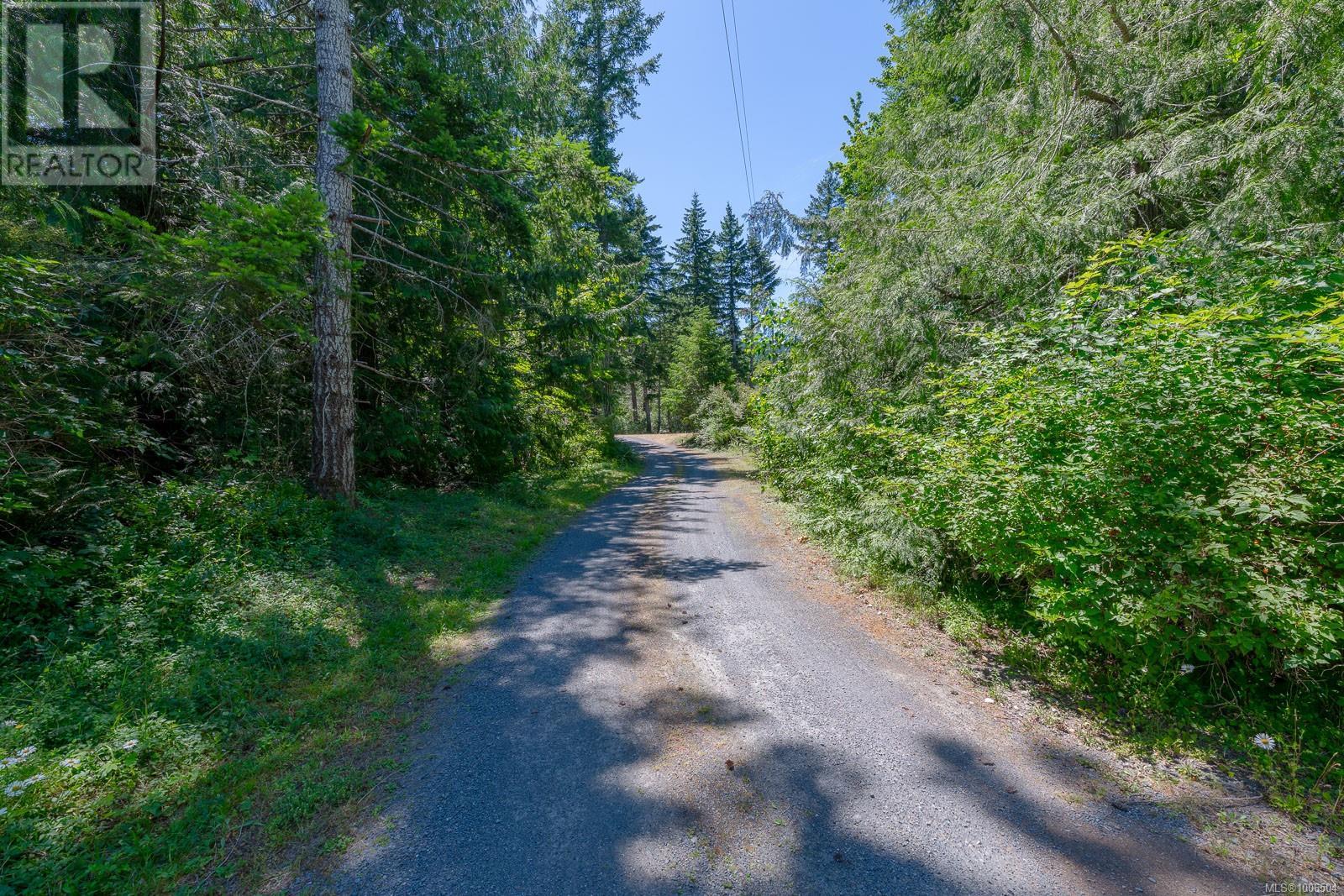 Photo 37 of 1890 Pierce Way, Qualicum Beach BC