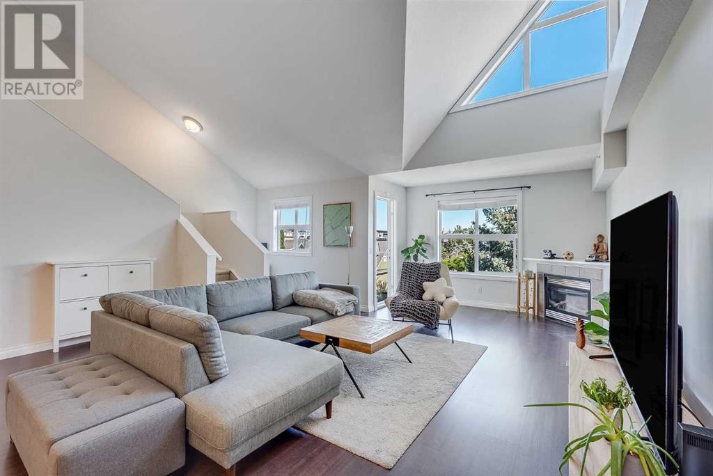 Single Family House Multi-level for Sale in    Avenue SW South Calgary Calgary 