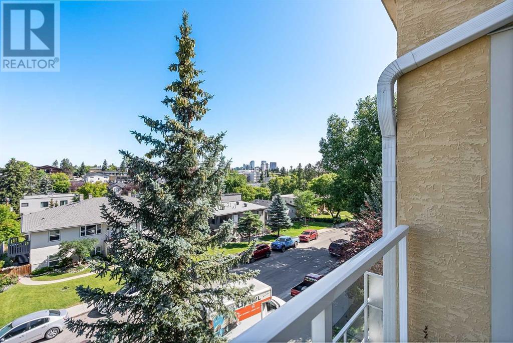 Single Family House Multi-level for Sale in    Avenue SW South Calgary Calgary 