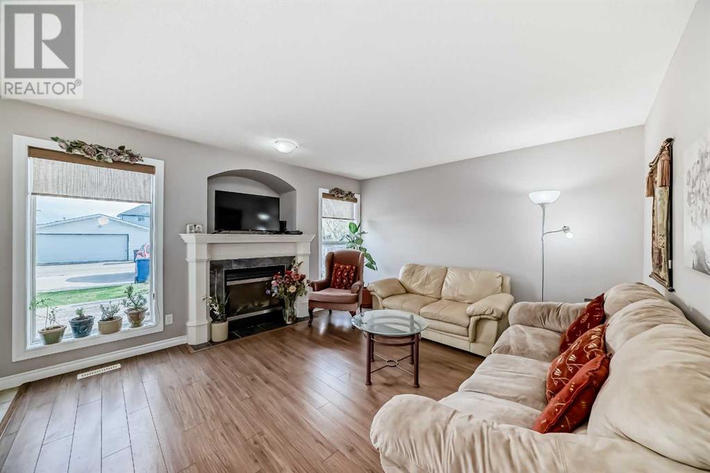 Single Family House for Sale in  Taradale Drive NE Taradale Calgary 