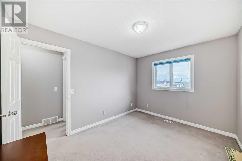 Single Family House for Sale in  Taradale Drive NE Taradale Calgary 