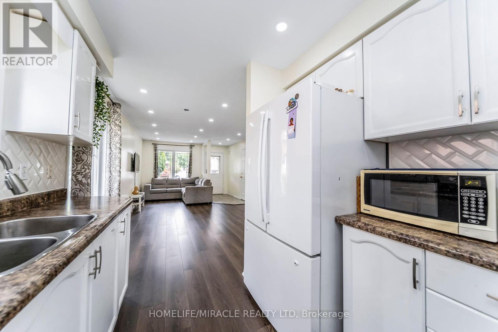 Photo 30 of 24 Chiccony Court, New Tecumseth ON