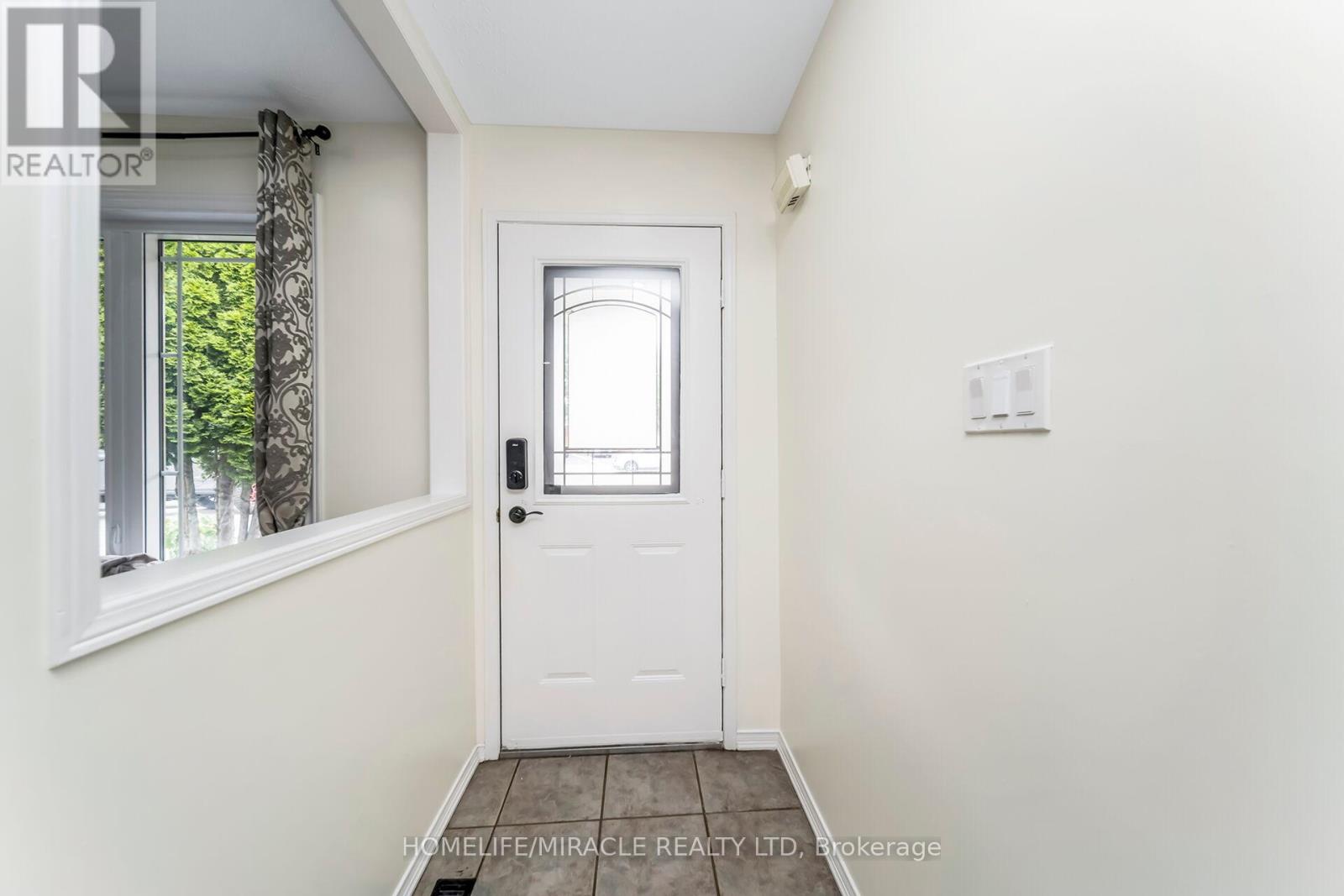 Photo 35 of 24 Chiccony Court, New Tecumseth ON