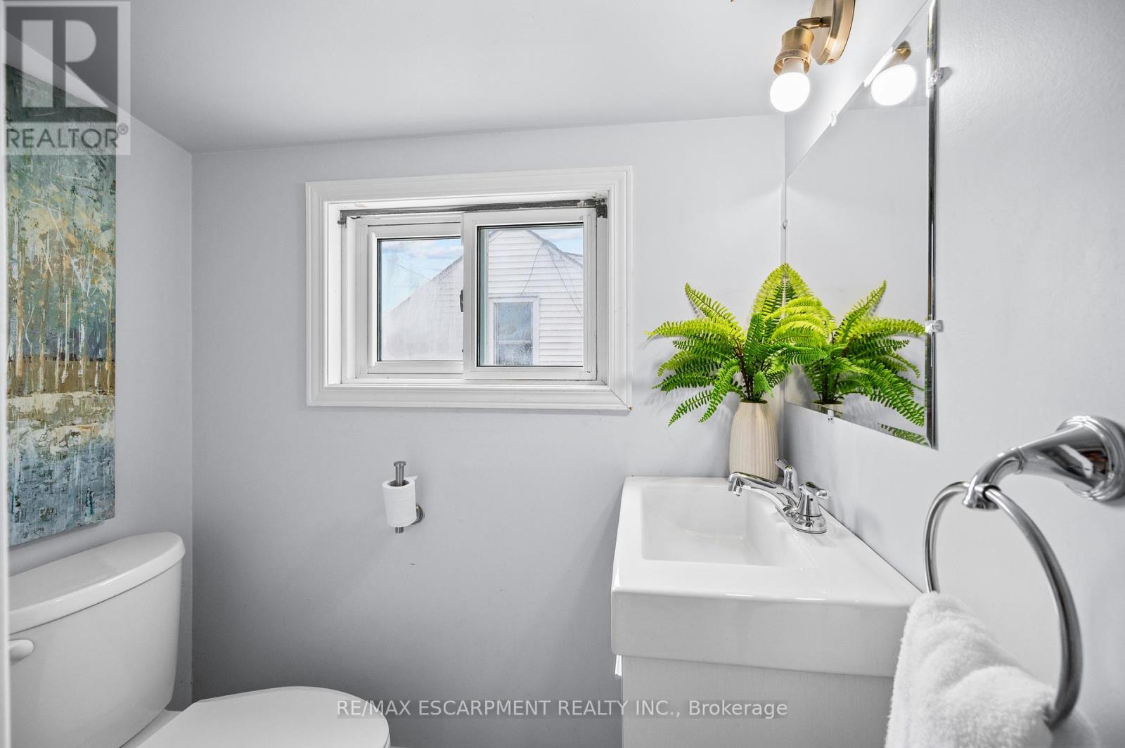 Photo 28 of 78 West 3rd Street, Hamilton ON