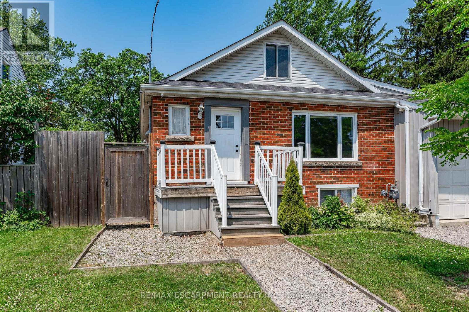 Photo 13 of 78 West 3rd Street, Hamilton ON