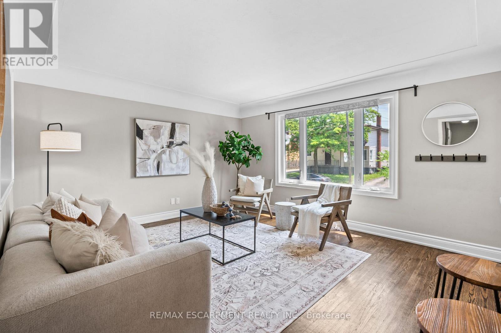 Photo 6 of 78 West 3rd Street, Hamilton ON