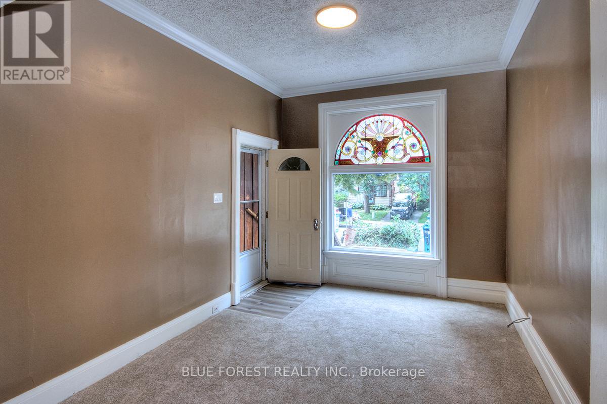 Photo 5 of 89 Gladstone Avenue, St Thomas ON