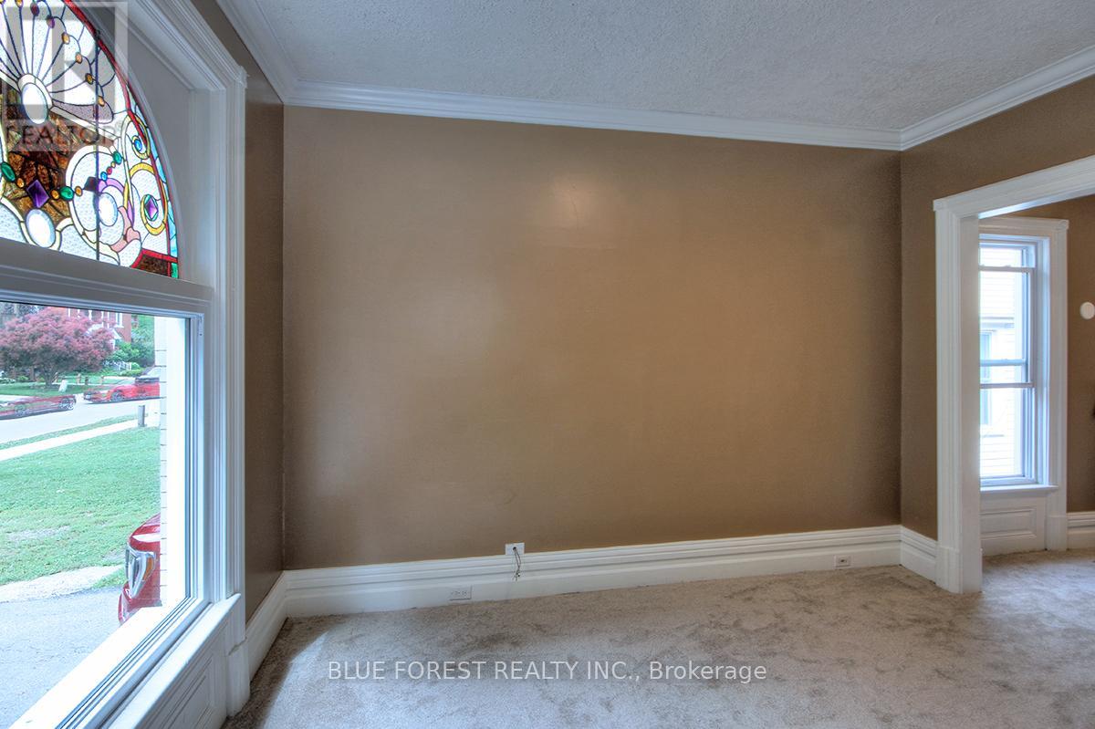 Photo 6 of 89 Gladstone Avenue, St Thomas ON