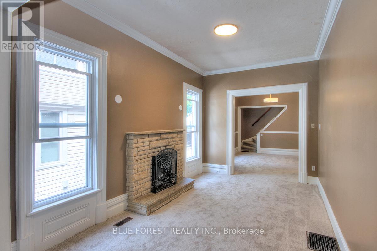 Photo 8 of 89 Gladstone Avenue, St Thomas ON