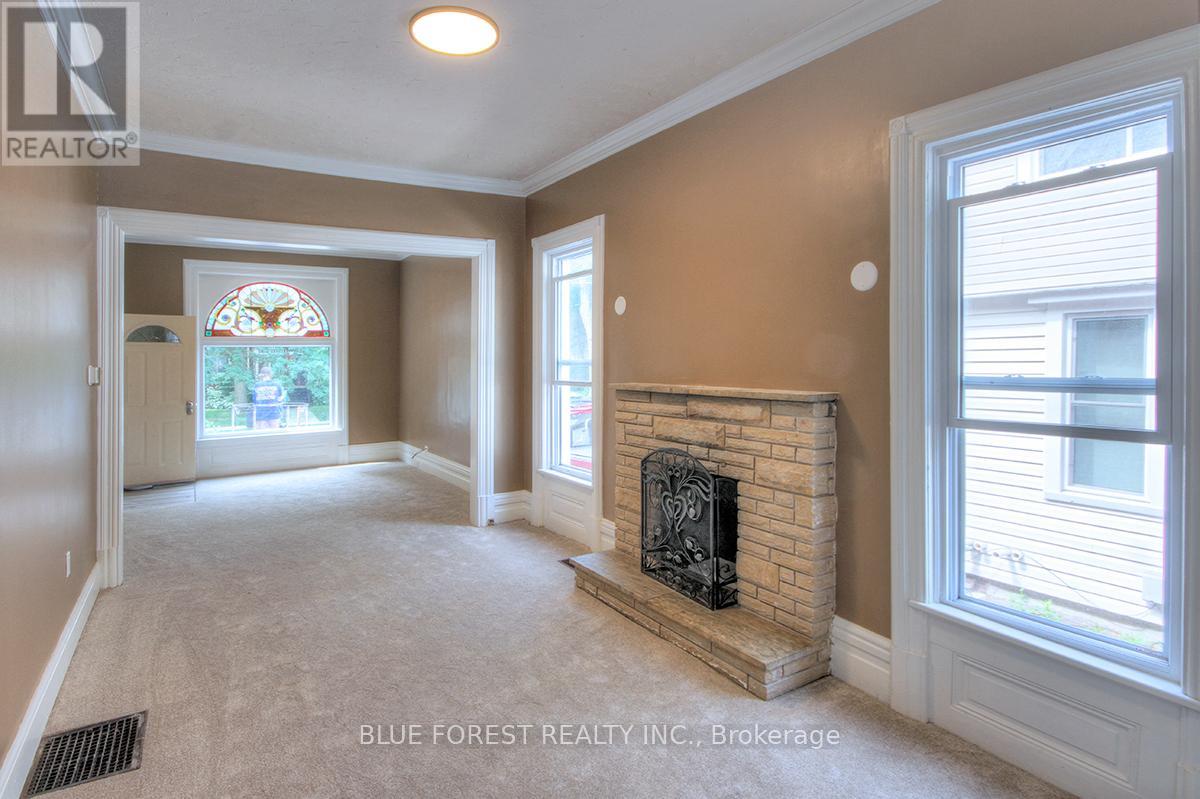 Photo 7 of 89 Gladstone Avenue, St Thomas ON
