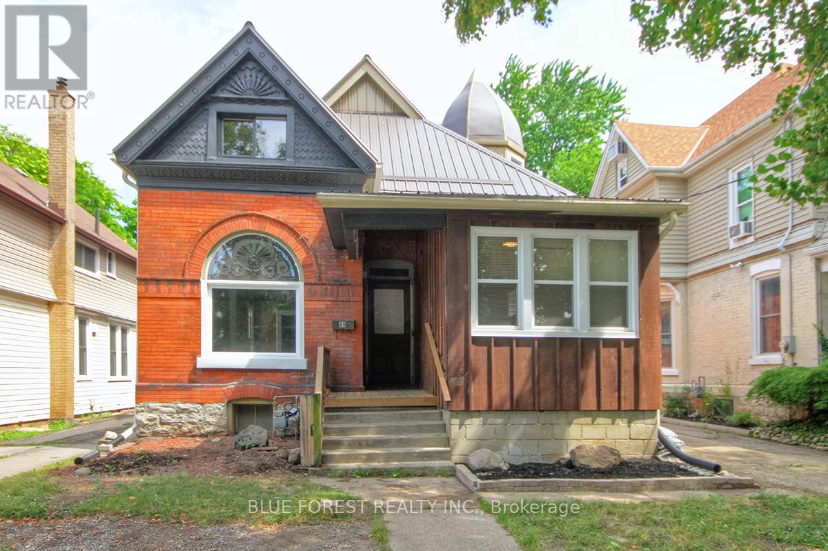 Photo 2 of 89 Gladstone Avenue, St Thomas ON