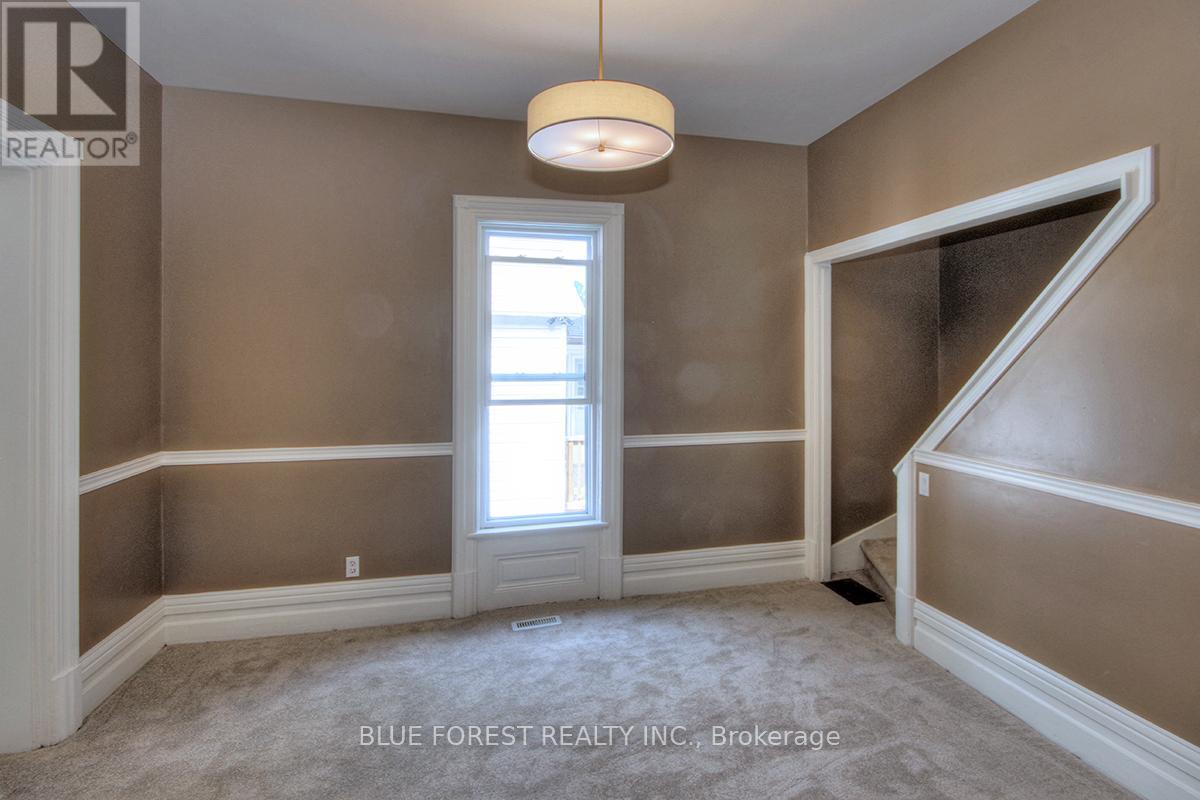 Photo 9 of 89 Gladstone Avenue, St Thomas ON