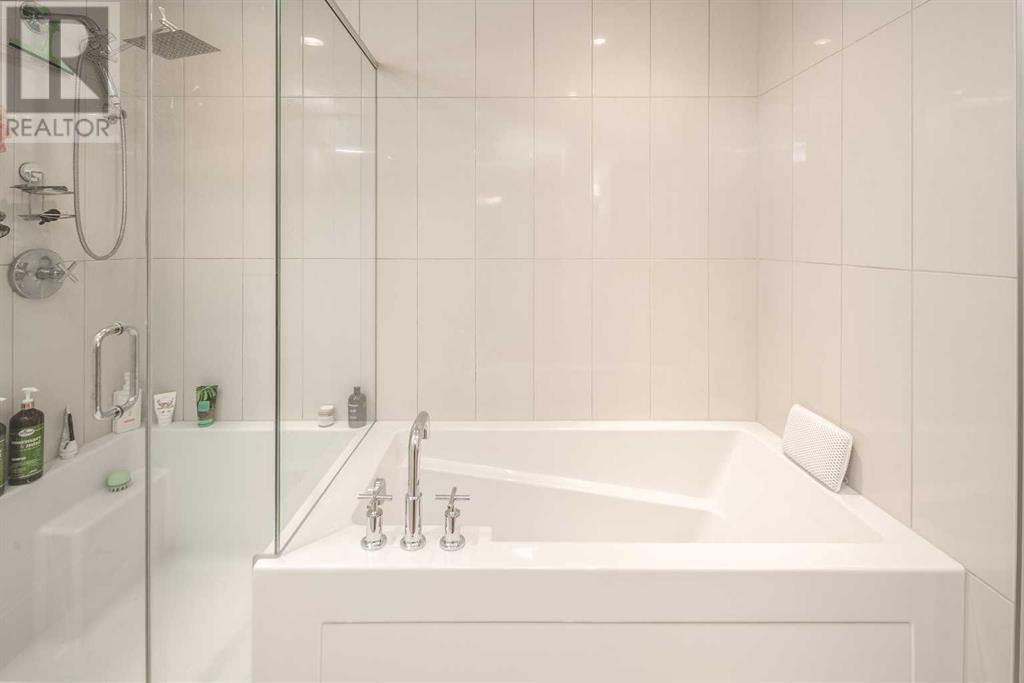 Single Family House for Sale in   Quarry Way SE Douglasdale/Glen Calgary 