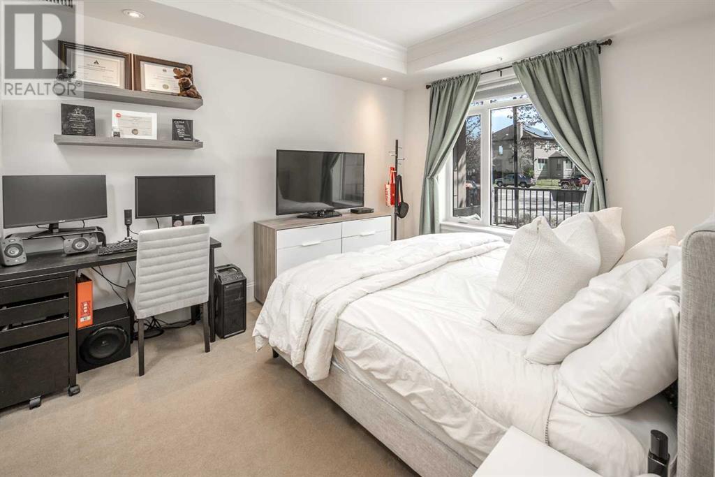 Single Family House for Sale in   Quarry Way SE Douglasdale/Glen Calgary 