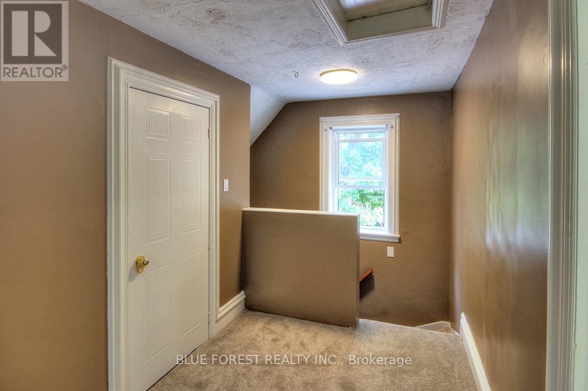 Photo 13 of 89 Gladstone Avenue, St Thomas ON