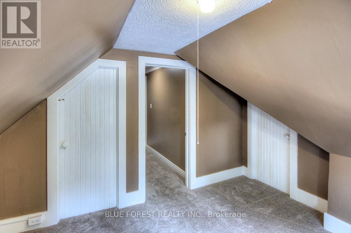 Photo 19 of 89 Gladstone Avenue, St Thomas ON