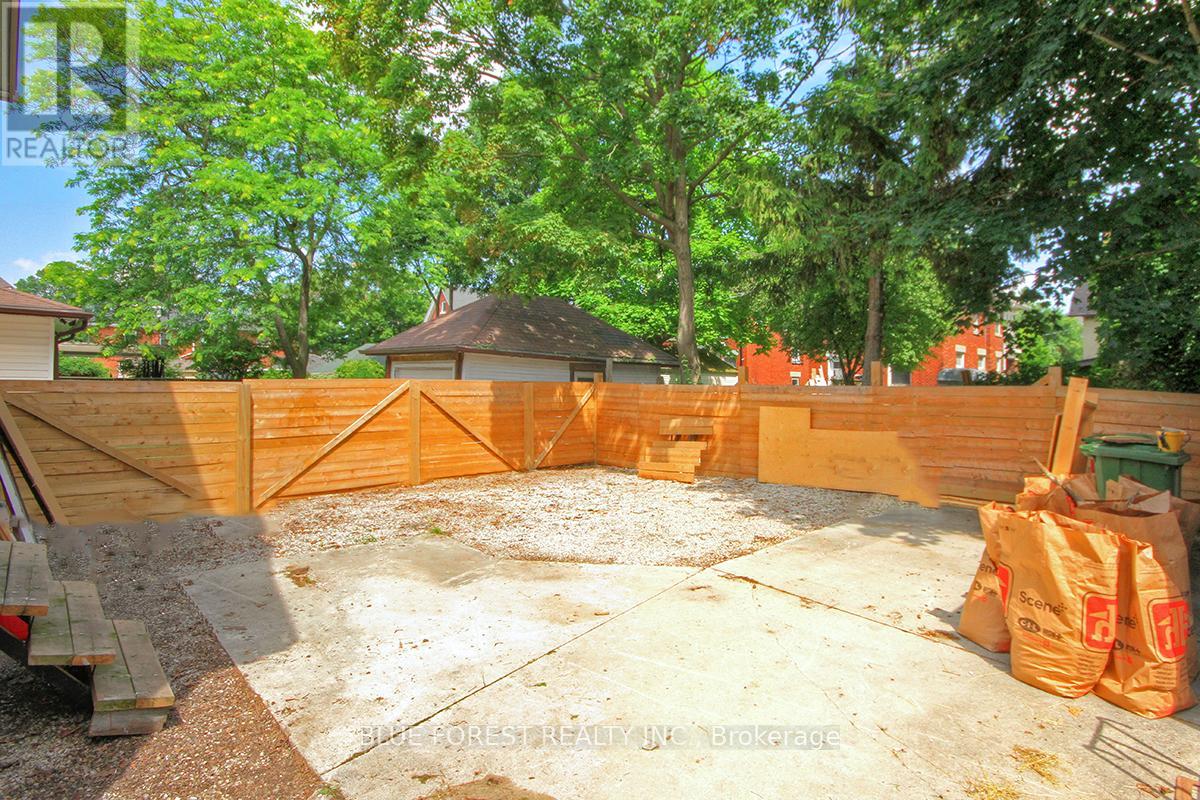 Photo 22 of 89 Gladstone Avenue, St Thomas ON