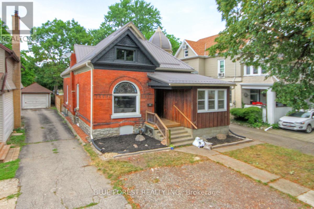 Photo 26 of 89 Gladstone Avenue, St Thomas ON