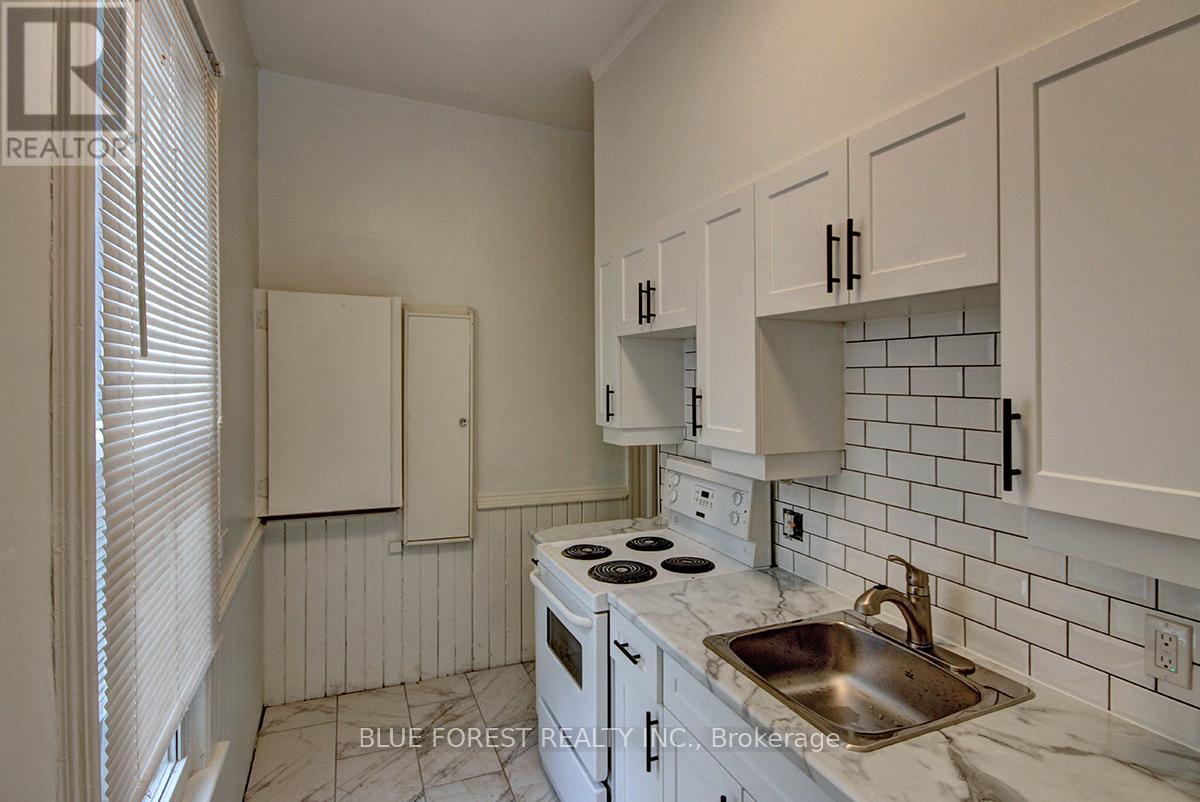 Photo 37 of 89 Gladstone Avenue, St Thomas ON